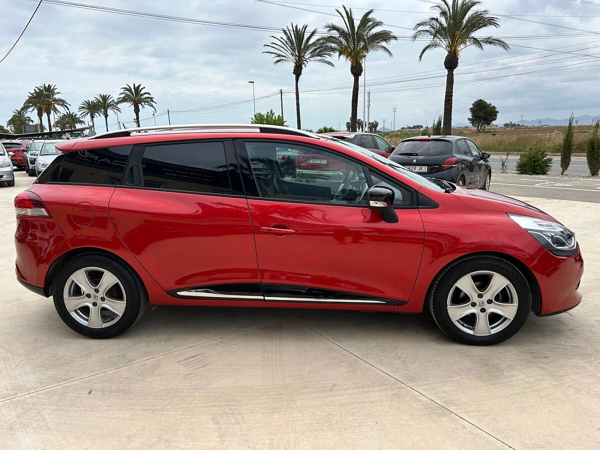 RENAULT CLIO DYNAMIQUE ESTATE 1.5 DCI SPANISH LHD IN SPAIN 70000 MILES 2014